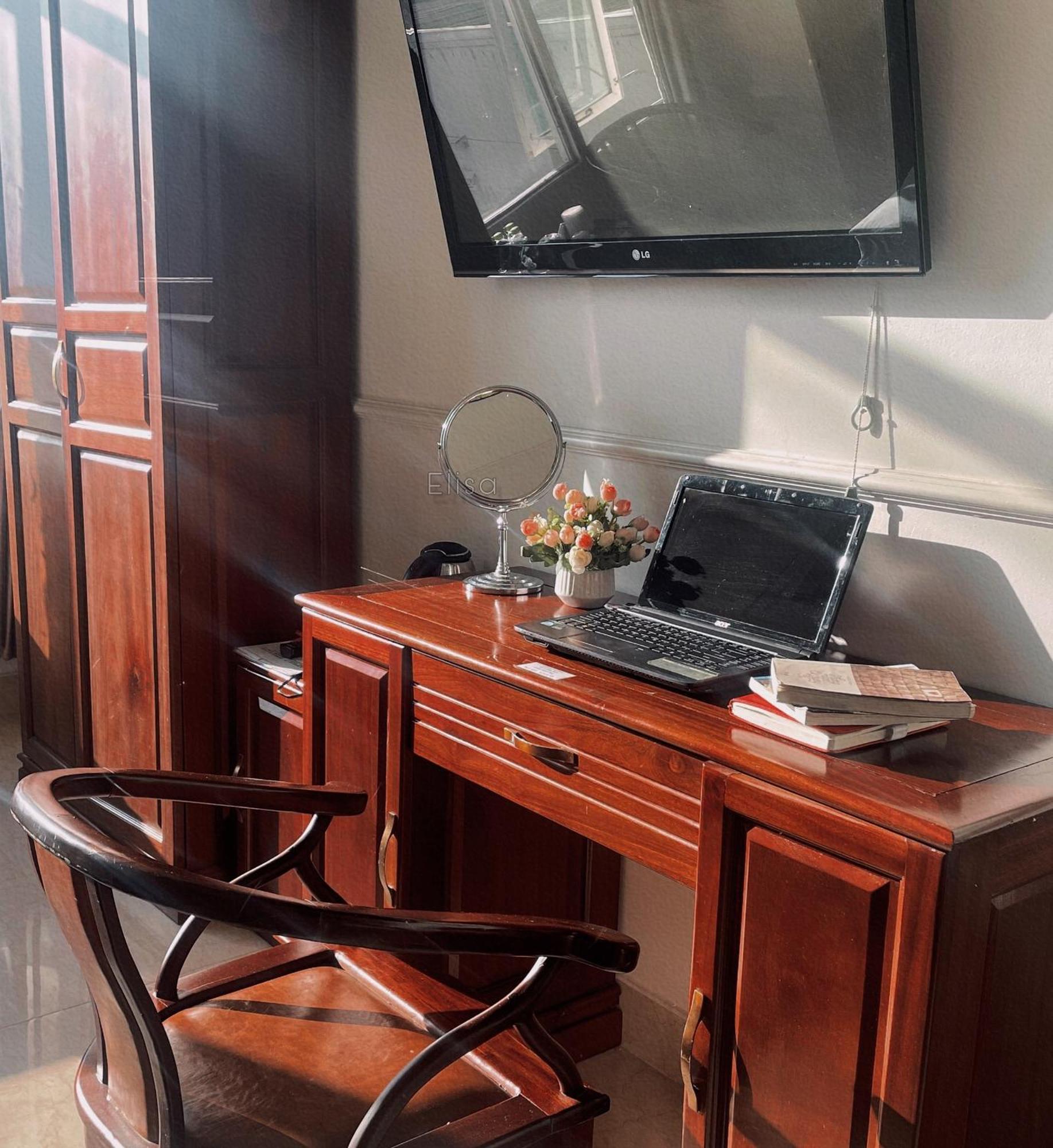 Elisa Hotel Pleiku Extérieur photo