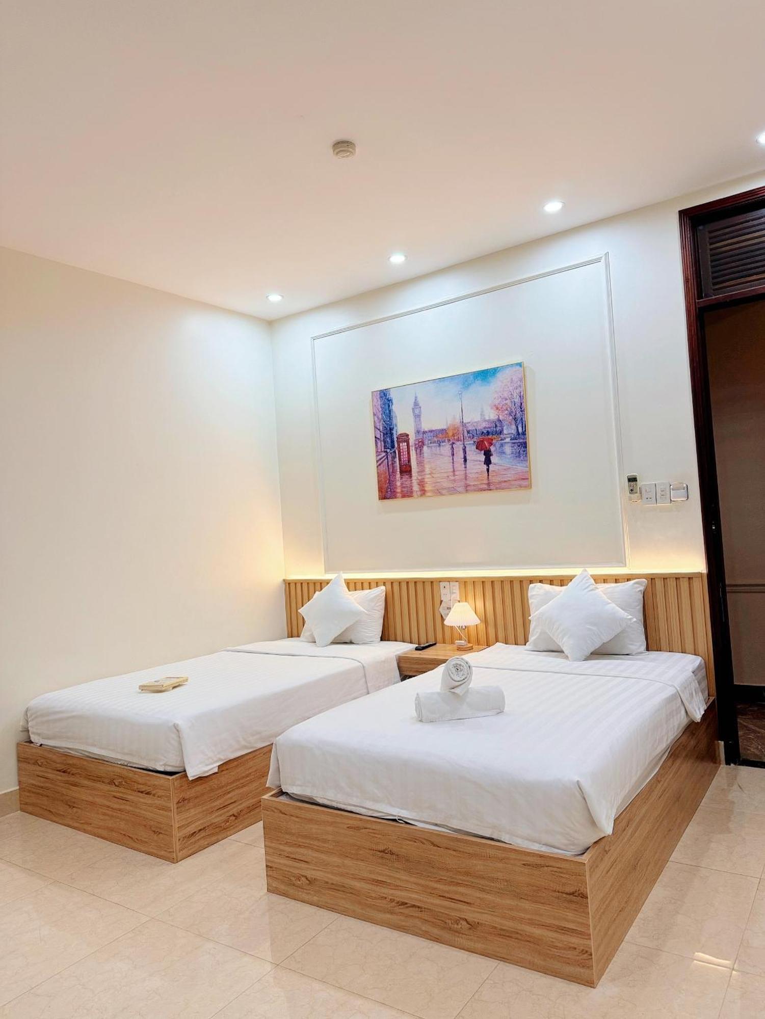 Elisa Hotel Pleiku Extérieur photo